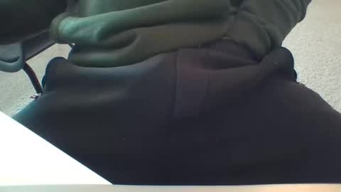 Snapshot of 4glz chatting on 10-02-25, 10:50 4glz online show from 10-02-25, 10:50