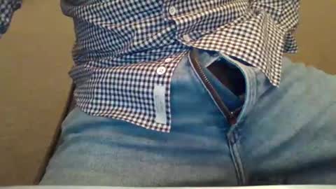 Snapshot of 4glz chatting on 10-11-25, 09:41 4glz online show from 10-11-25, 09:41