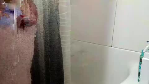 Snapshot of 4kbrandon2fck chatting on 10-03-25, 10:45 Kyle Brandon online show from 10-03-25, 10:45