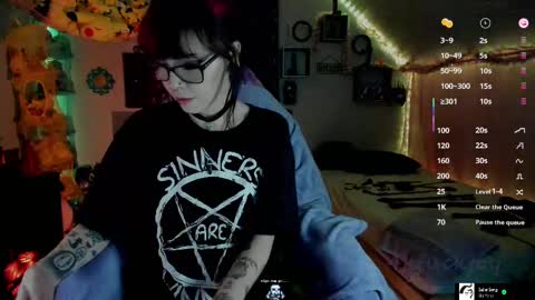 Mo online show from 03-11-25, 05:27