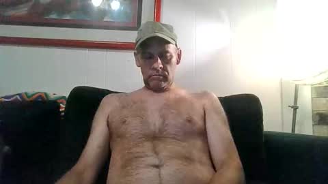 Snapshot of 4nuf chatting on 05-31-26, 05:20 4nuf online show from 05-31-26, 05:20