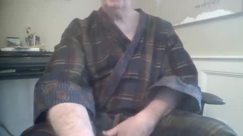 4uguys online show from 04-13-26, 02:55