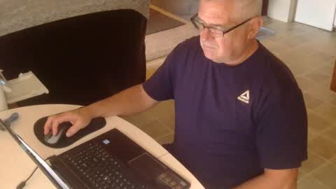 Joe online show from 09-29-25, 09:52