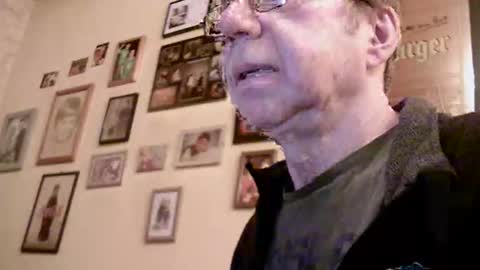 Snapshot of 64shorty chatting on 02-26-25, 06:43 64shorty online show from 02-26-25, 06:43