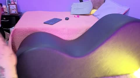 Lilith  Sofi online show from 10-02-25, 09:22