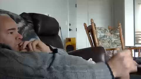 Snapshot of 66bear chatting on 10-13-25, 04:07 66bear online show from 10-13-25, 04:07