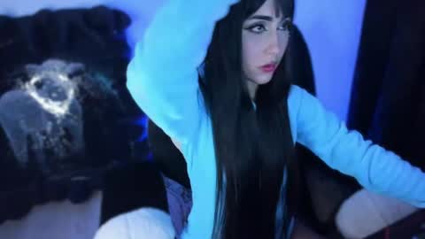  luarii   online show from 05-15-26, 04:19
