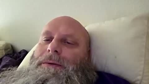 69singledad79 online show from 09-10-25, 05:46