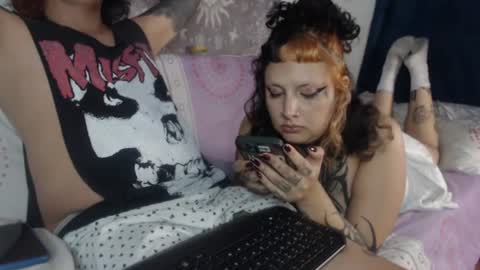 Snapshot of 6mey6mey6 chatting on 06-11-26, 03:26 6mey6mey6 online show from 06-11-26, 03:26