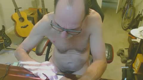 6stringer62 online show from 09-27-25, 06:13