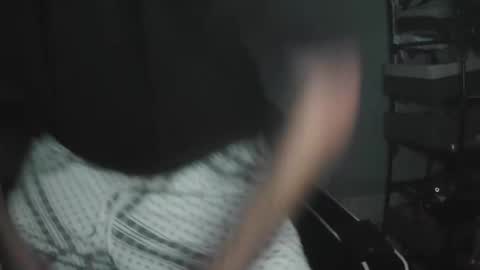 Snapshot of 702sinner chatting on 11-06-25, 09:21 SINN3R online show from 11-06-25, 09:21