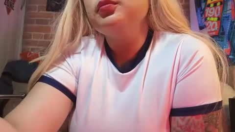 Snapshot of 777lucycosplay chatting on 11-27-25, 11:18 Lucycosplay777 online show from 11-27-25, 11:18