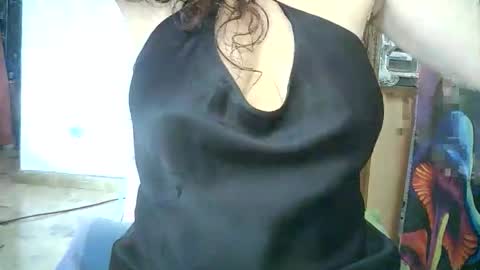 Lilu online show from 09-18-25, 10:06