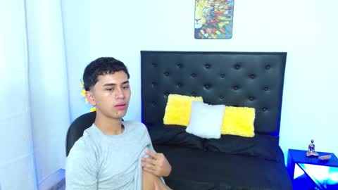 Snapshot of 7alan chatting on 09-23-25, 01:14 Alan online show from 09-23-25, 01:14