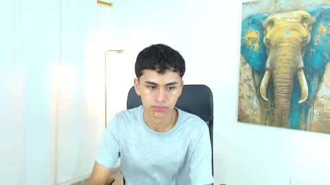 Snapshot of 7alan chatting on 09-29-25, 12:54 Alan online show from 09-29-25, 12:54