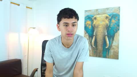 Snapshot of 7alan chatting on 10-23-25, 12:59 Alan online show from 10-23-25, 12:59