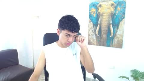 Snapshot of 7alan chatting on 11-01-25, 01:02 Alan online show from 11-01-25, 01:02