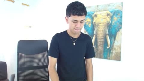 Snapshot of 7alan chatting on 11-03-25, 01:23 Alan online show from 11-03-25, 01:23