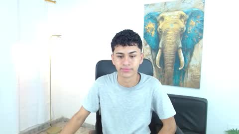 Snapshot of 7alan chatting on 11-08-25, 01:11 Alan online show from 11-08-25, 01:11