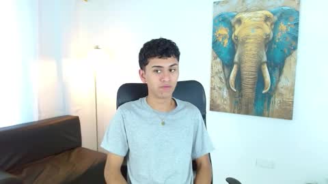 Snapshot of 7alan chatting on 11-15-25, 08:05 Alan online show from 11-15-25, 08:05