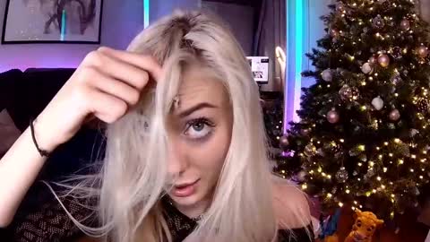 Snapshot of 7loren_wood7 chatting on 01-10-25, 05:56 Loren Wood online show from 01-10-25, 05:56