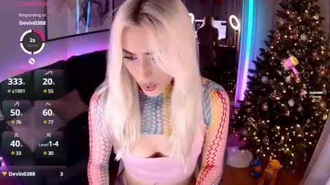 Snapshot of 7loren_wood7 chatting on 01-12-25, 02:41 Loren Wood online show from 01-12-25, 02:41