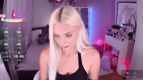 Snapshot of 7loren_wood7 chatting on 12-19-25, 03:52 Loren Wood online show from 12-19-25, 03:52