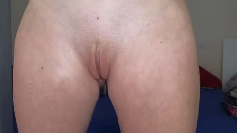 Mila online show from 03-09-25, 04:11