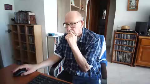  Papi  online show from 03-25-26, 10:54