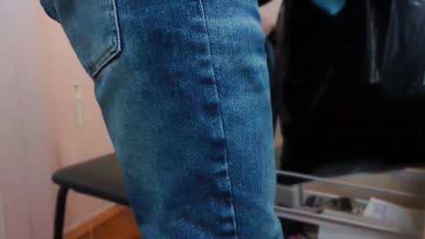 bob big head online show from 12-13-24, 03:43