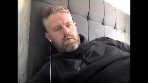 81jonnyx online show from 11-19-25, 12:05