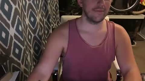 Snapshot of 84trex chatting on 11-09-25, 03:05 Thomas Rexxx online show from 11-09-25, 03:05