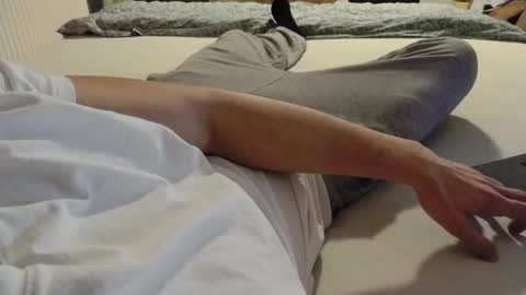 Snapshot of 87johnny chatting on 03-05-26, 09:33 87johnny online show from 03-05-26, 09:33