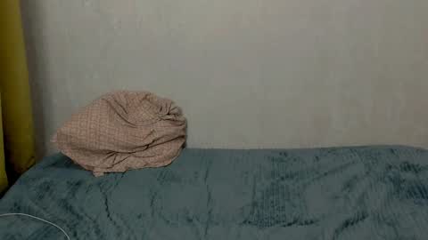 8_altair_8 online show from 02-20-25, 07:08