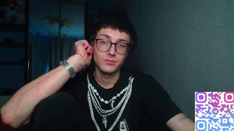 Phillip online show from 11-23-25, 04:12