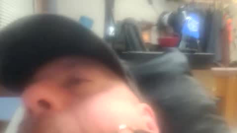 Snapshot of 8bottomfeeder8 chatting on 03-09-26, 03:32 8bottomfeeder8 online show from 03-09-26, 03:32