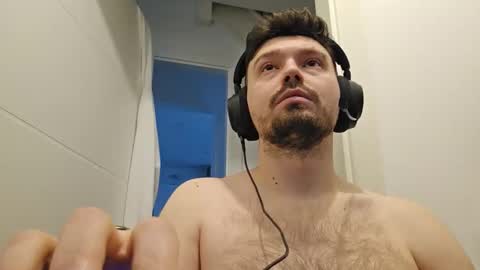 8inchdude93 online show from 04-25-26, 06:49