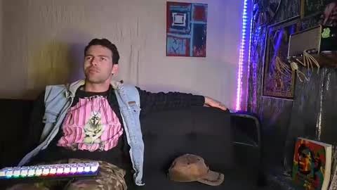 EvelDicknievel1 online show from 12-04-25, 03:16