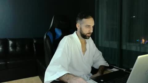 8james5 online show from 12-18-24, 02:42