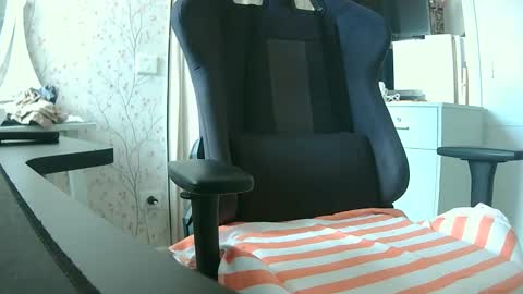 Snapshot of 90zero chatting on 09-29-25, 03:50 Arturo online show from 09-29-25, 03:50