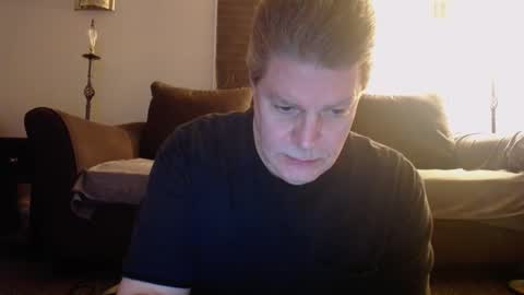 Snapshot of 989guy chatting on 02-07-25, 12:09 989guy online show from 02-07-25, 12:09