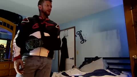 Snapshot of 9_25 chatting on 01-03-25, 04:33 8over6 online show from 01-03-25, 04:33