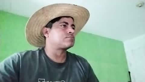 9vinhocamshow online show from 02-17-25, 12:05