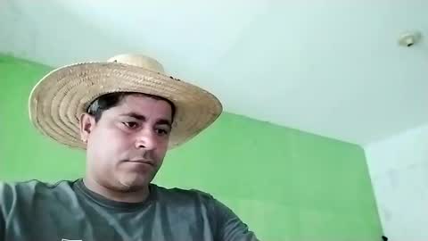 9vinhocamshow online show from 02-21-25, 11:33