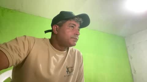 9vinhocamshow online show from 04-28-26, 12:20