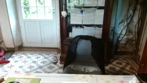 Snapshot of _123_voyeur_ chatting on 09-12-25, 09:20 _123_voyeur_ online show from 09-12-25, 09:20