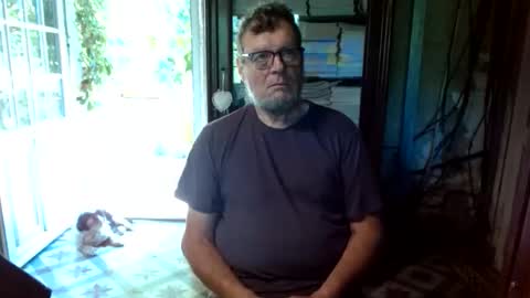 Snapshot of _123_voyeur_ chatting on 05-08-26, 10:42 _123_voyeur_ online show from 05-08-26, 10:42