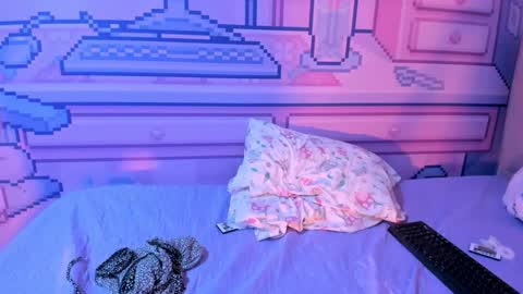 Alice  online show from 12-04-24, 10:24