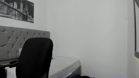 DERECK online show from 03-10-26, 09:03