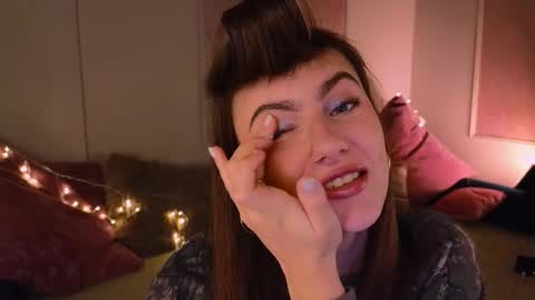 Willow online show from 11-27-25, 09:17